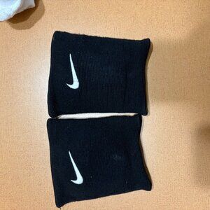 Black Nike knee pads